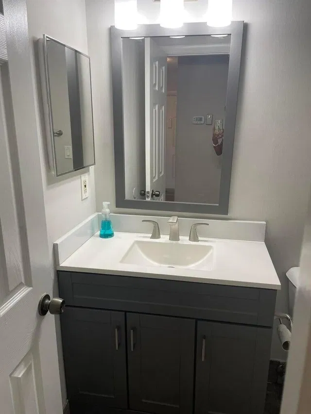 Unit 608 photo 4