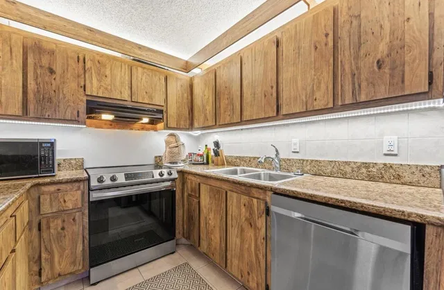 Residence photo 5