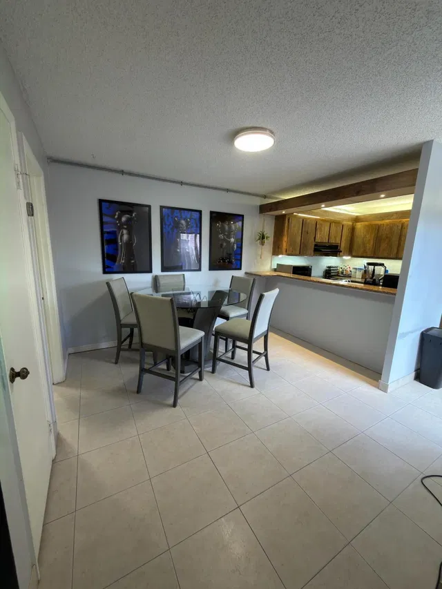 Residence photo 10