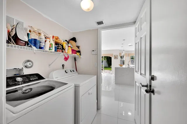 Residence photo 13