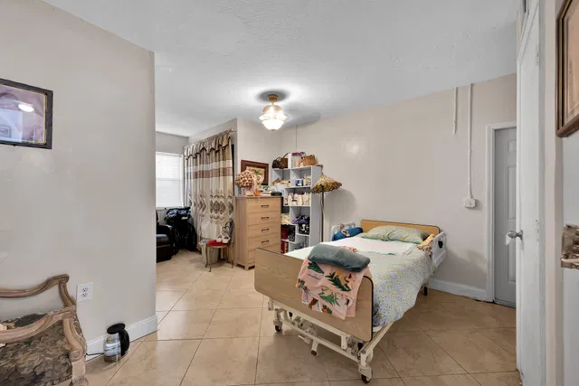 Residence photo 14