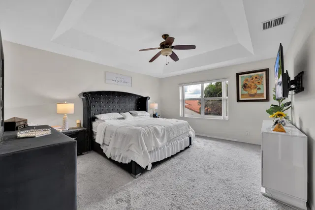 Residence photo 17