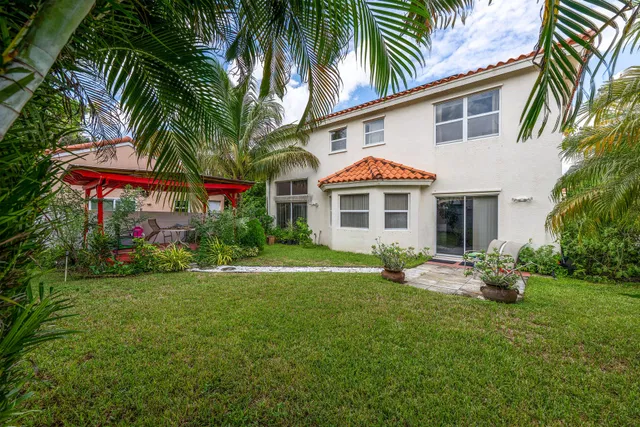 Residence photo 22