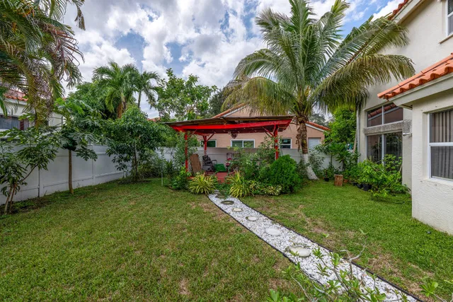 Residence photo 24