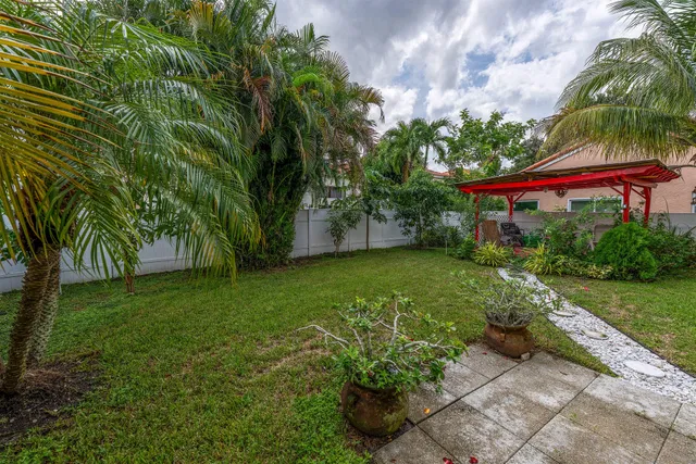 Residence photo 26