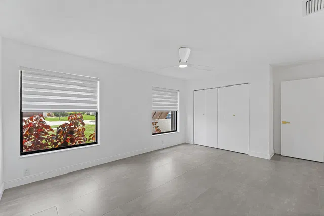 Residence photo 16