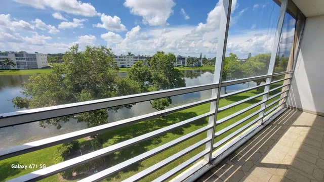 Unit A photo 19