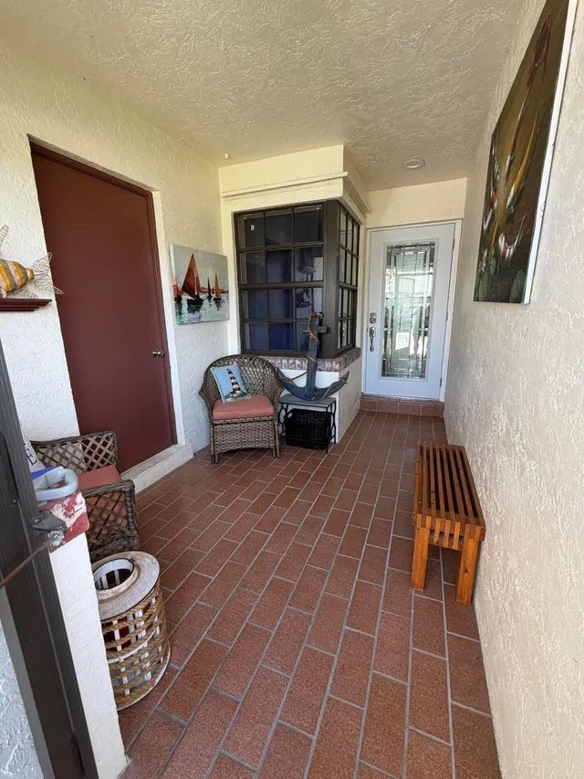Residence photo 5