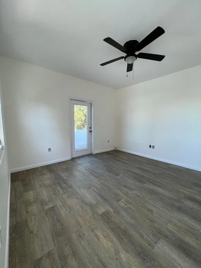  Residence photo 6
