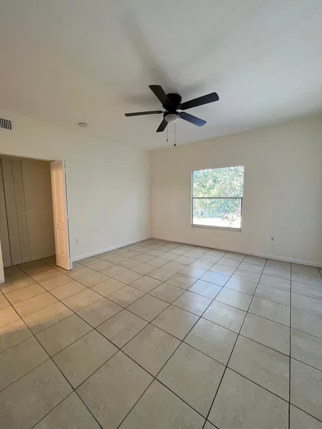  Residence photo 10