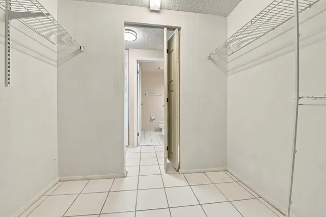 Residence photo 19