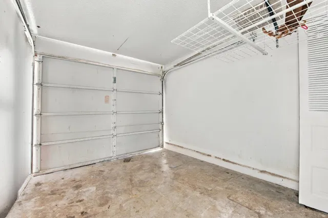 Residence photo 26