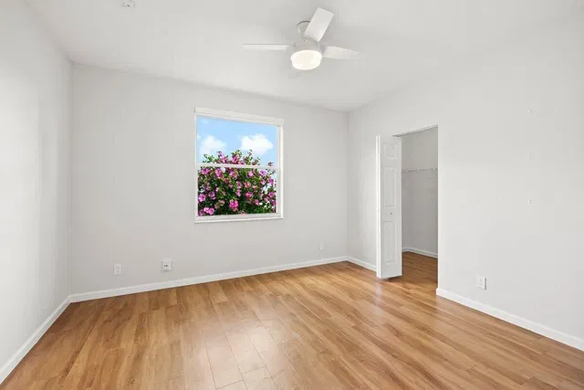  Residence photo 56