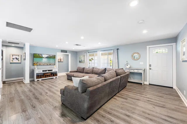 Residence photo 5