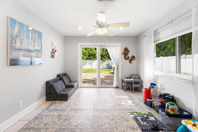Residence photo 18