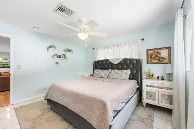 Residence photo 19