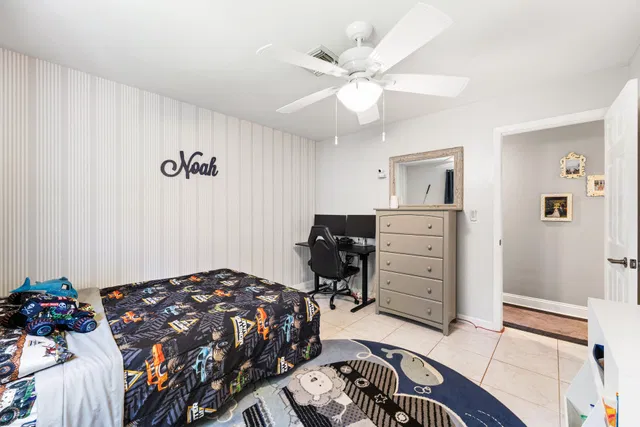 Residence photo 25
