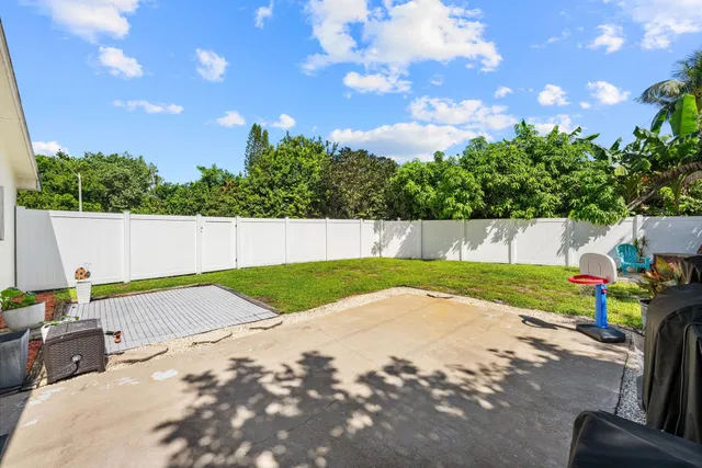 Residence photo 26
