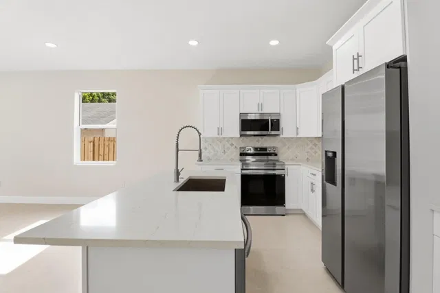 Residence photo 4