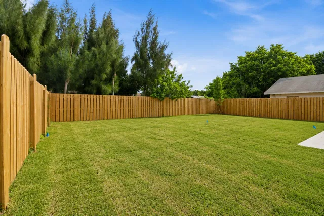 Residence photo 11