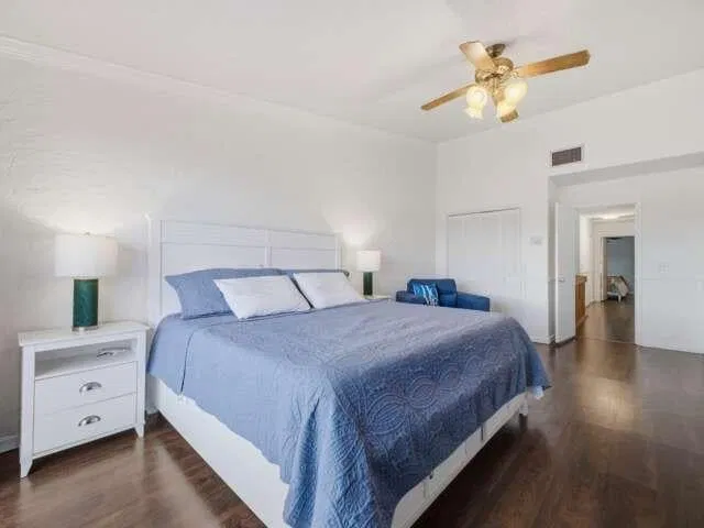  Unit 132 photo 11