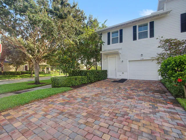 Residence photo 5