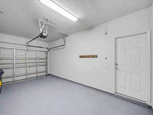 Residence photo 20
