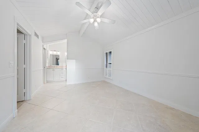 Residence photo 14