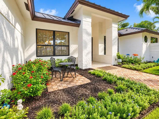  Residence photo 4