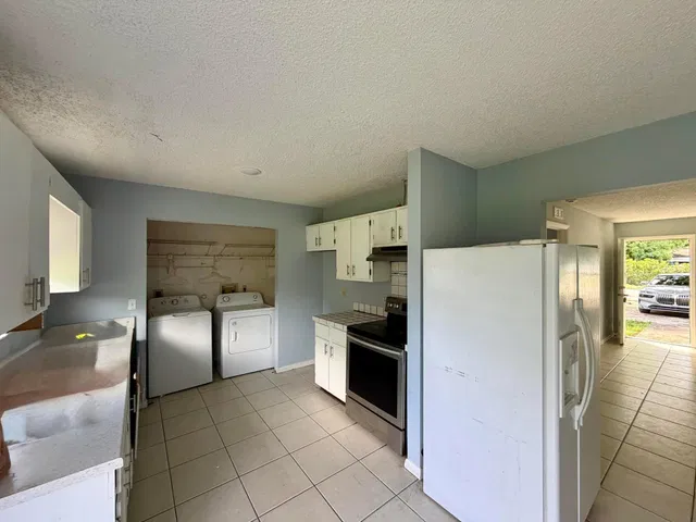 Residence photo 8