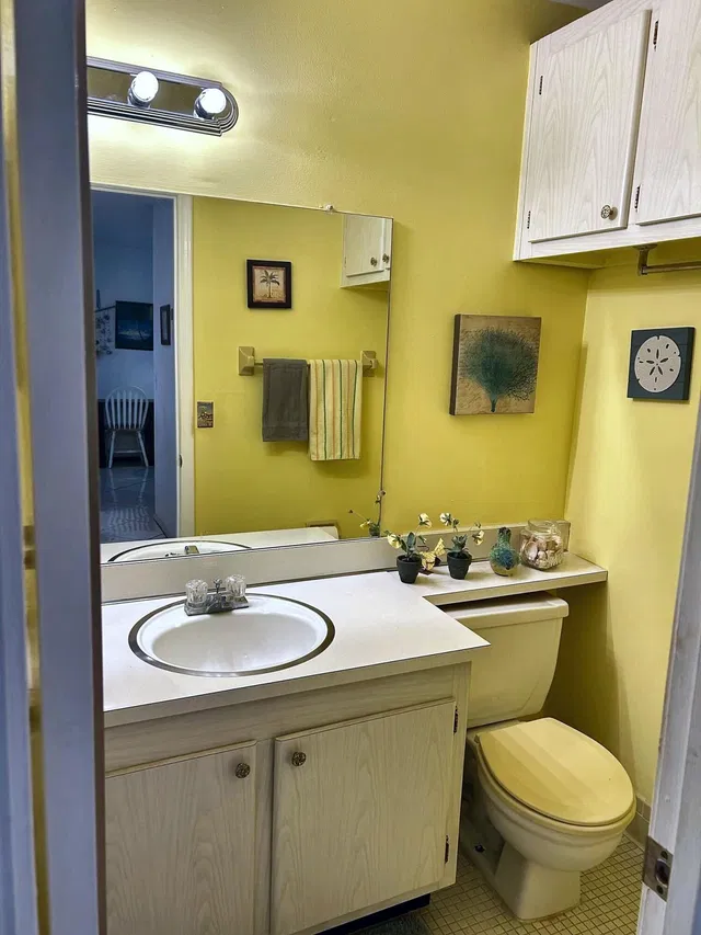 Unit 204 photo 13