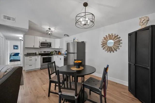 Residence photo 19