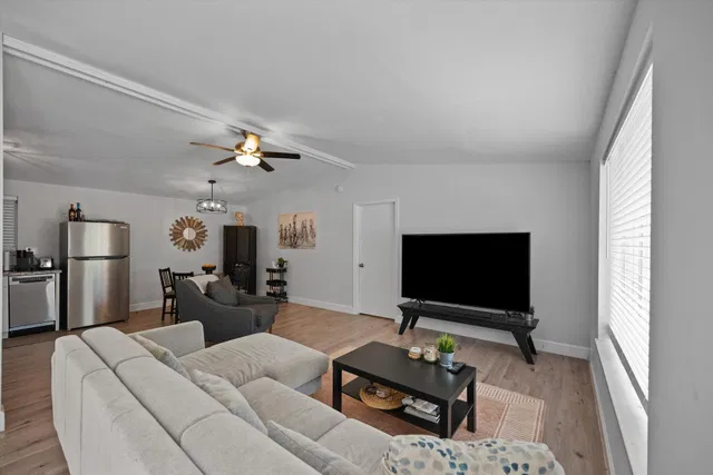 Residence photo 22