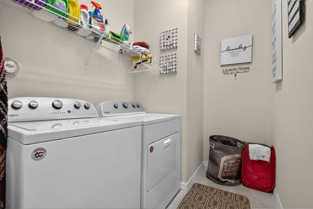 Residence photo 24