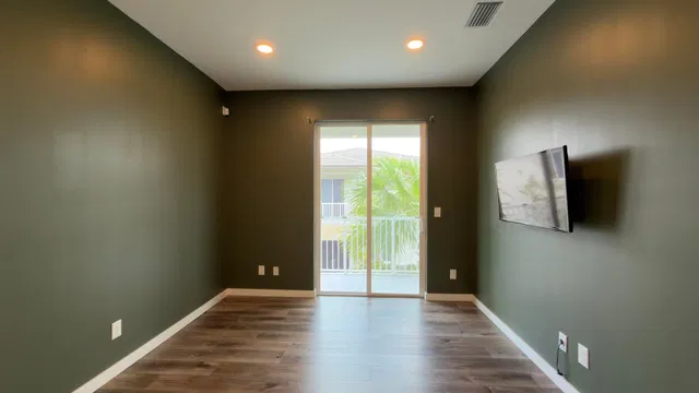  Residence photo 12