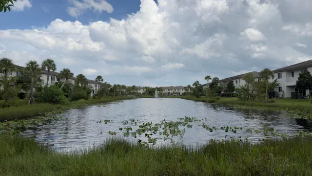  Residence photo 16