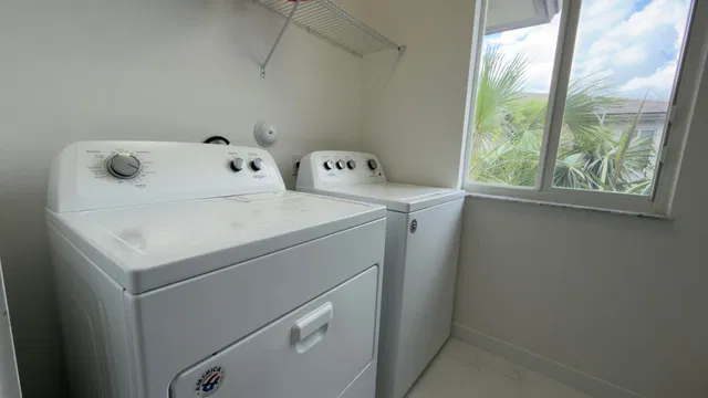  Residence photo 35