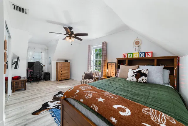 Residence photo 20