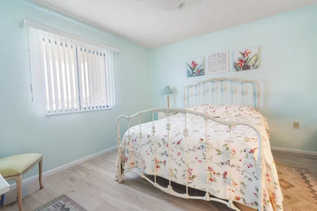 Unit 306 photo 6