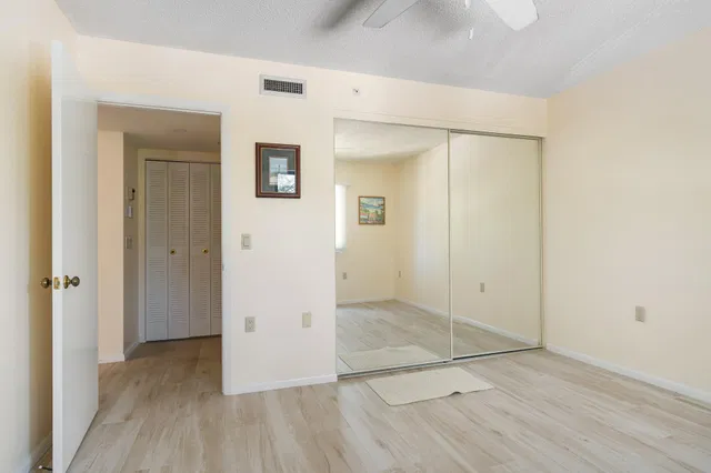 Unit 306 photo 18