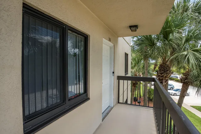 Unit 306 photo 29