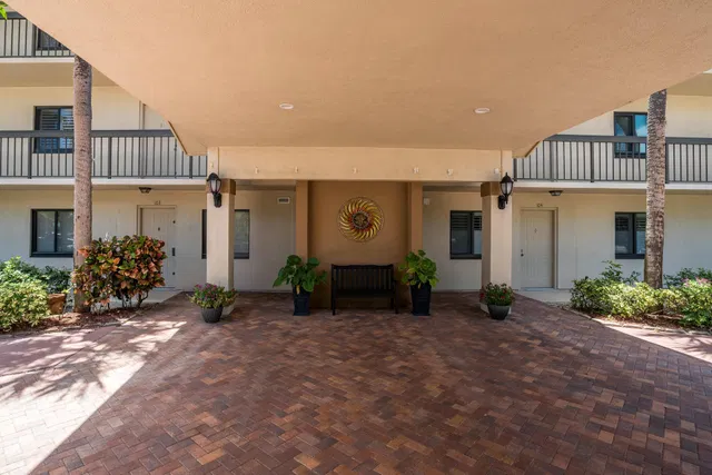 Unit 306 photo 31