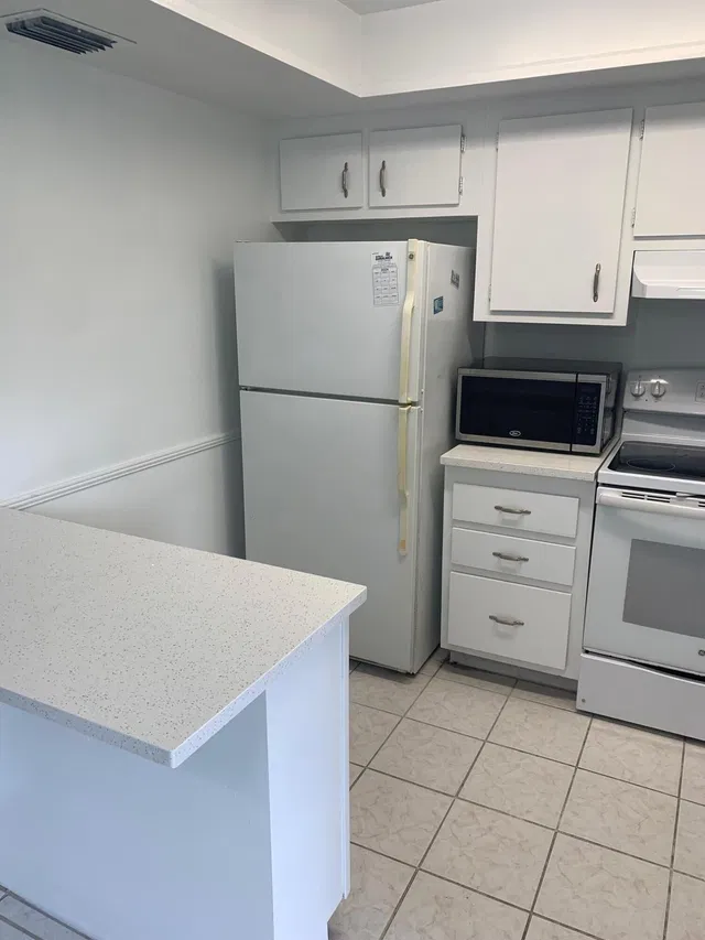 Residence photo 5