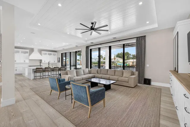 Village of North Palm Beach Residence photo 29