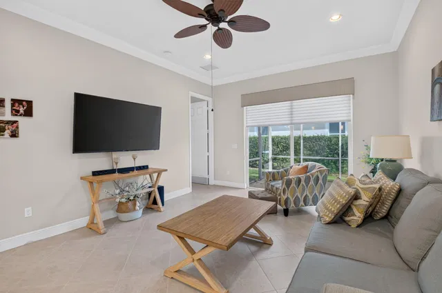 Residence photo 10