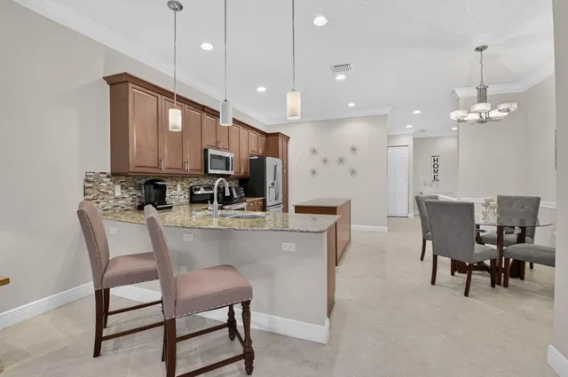 Residence photo 15