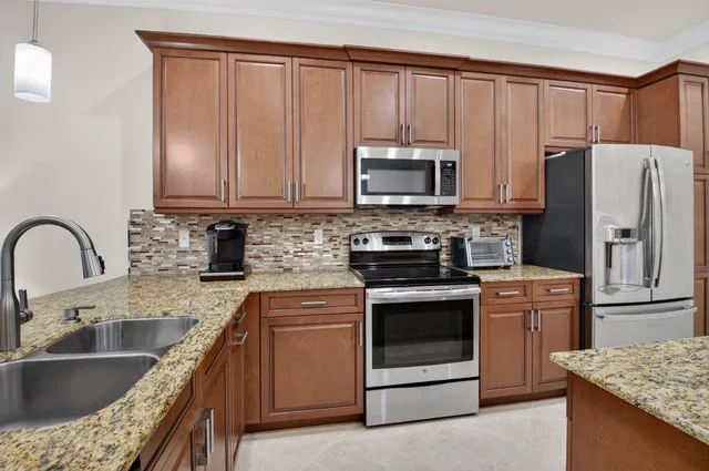 Residence photo 20