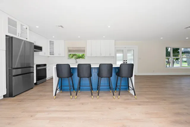Residence photo 17