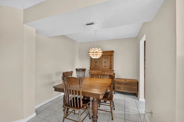 Unit 604 C photo 13