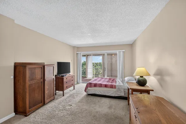 Unit 604 C photo 26